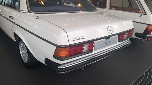 Oldtimer mercedes w123 2 - -,
