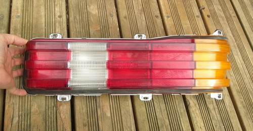 Mercedes benz w123 hella - mercedes,
